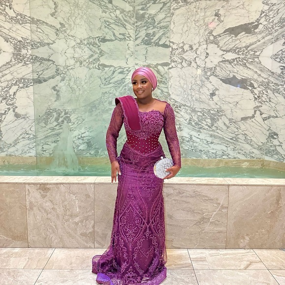 Luxury lace corset dress worn ONLY ONCE. - Picture 5 of 5